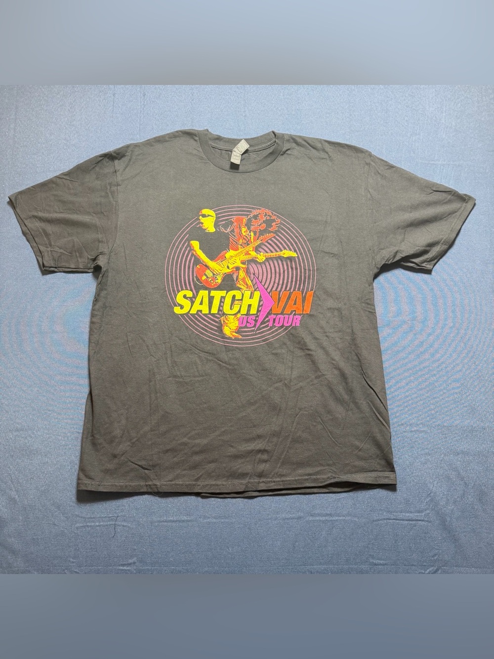 100% Cotton XL NWOT Gildan Satch Vai US Tour Graphic Tee